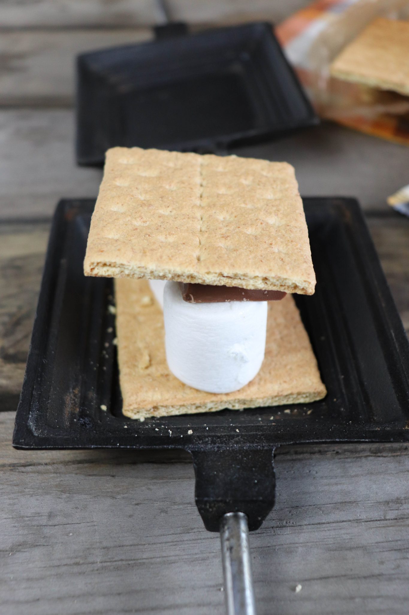 Yummy Pie Iron Smores Recipe » Campfire Foodie