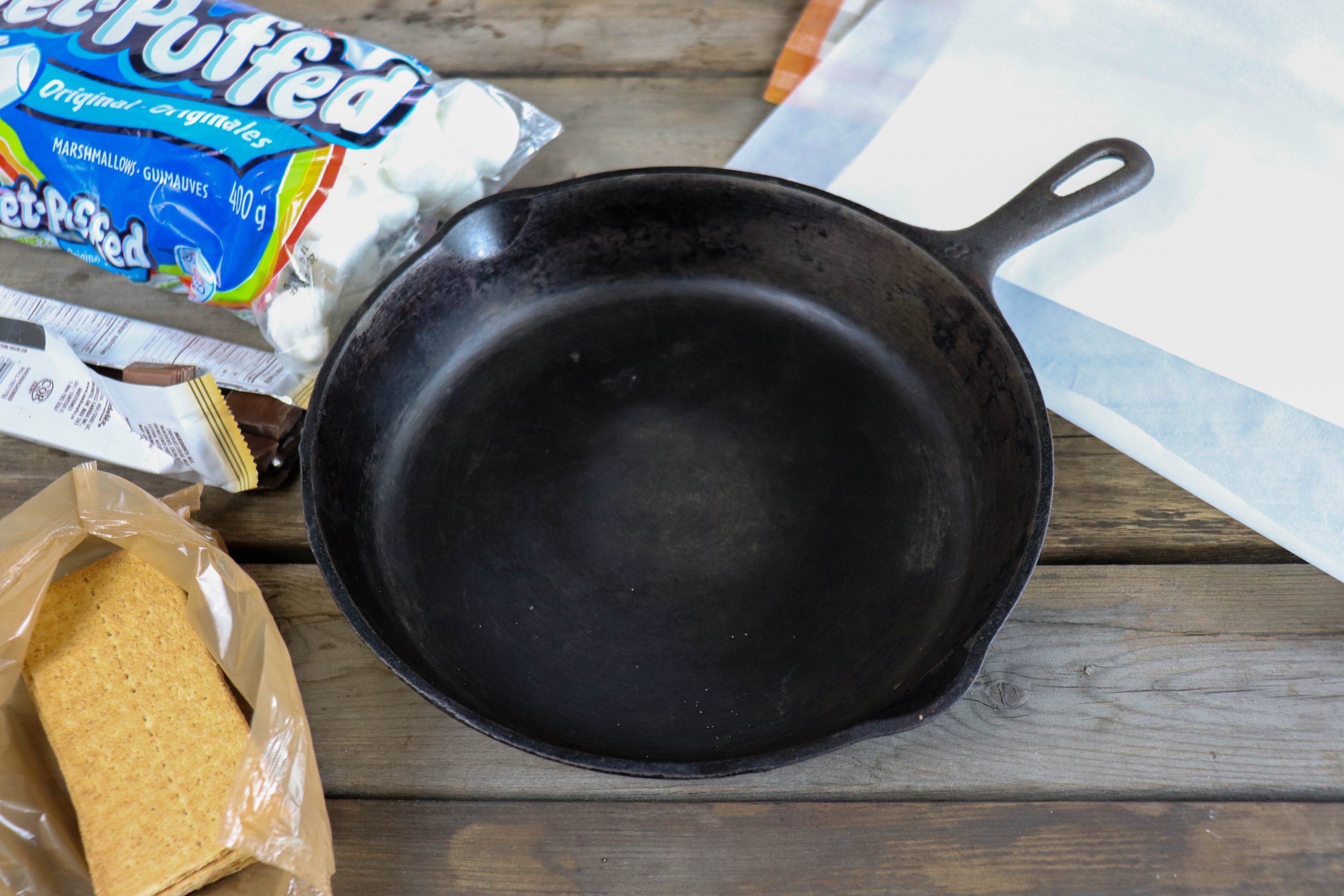 How to Clean a Cast Iron Skillet at Camp 