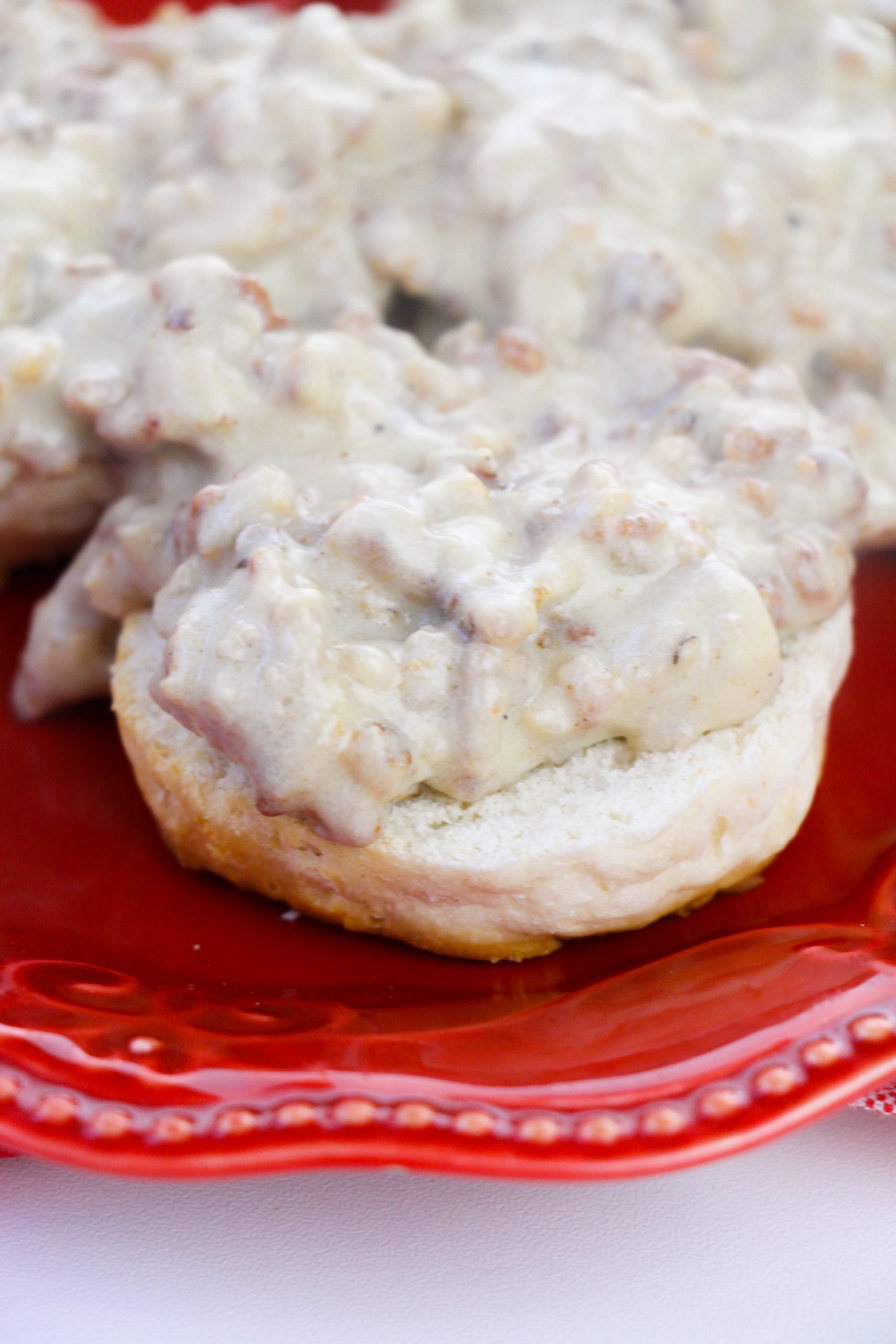 Skillet Sausage Gravy Recipe » Campfire Foodie