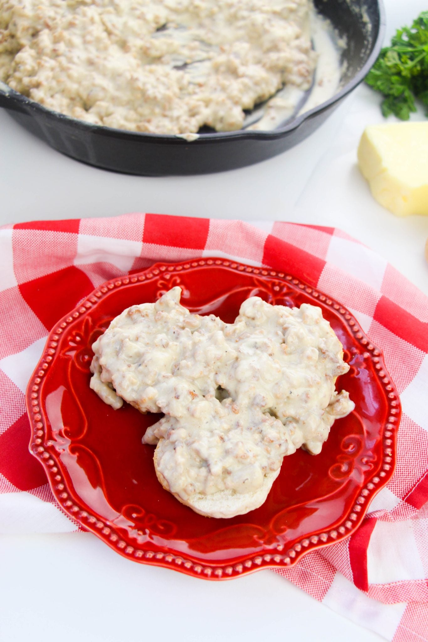 Skillet Sausage Gravy Recipe » Campfire Foodie