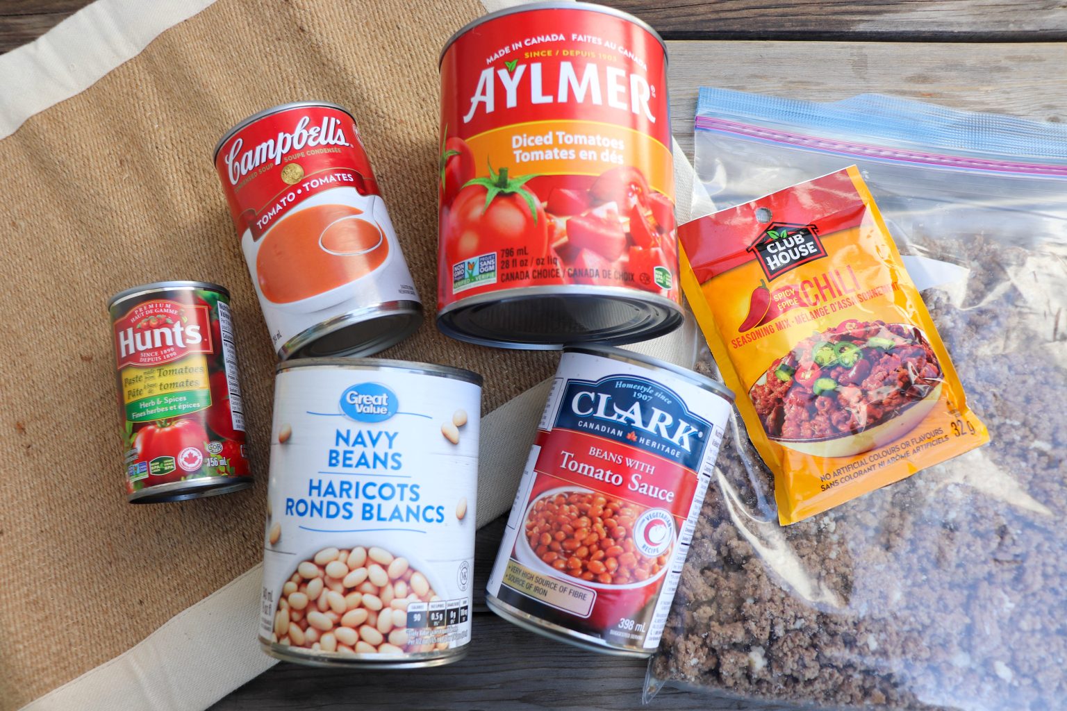 Dutch Oven Chili Recipe » Campfire Foodie