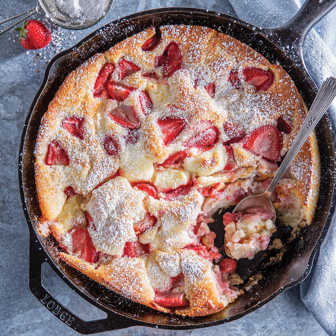 Fresh Peach Cobbler in Lodge Camp Dutch Oven 