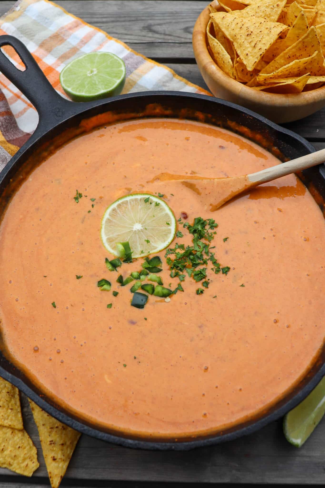 Queso Skillet Recipe (Easy Cheesy Chili Dip) » Campfire Foodie